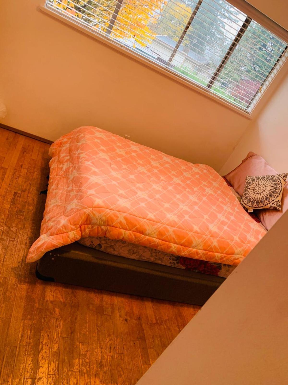 Cosy Romantic Stay In Surrey- Walking Distance From Guildford Town Centre المظهر الخارجي الصورة